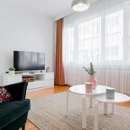 Gorgeous Apartment With Central Location In Sisli Istambul Exterior foto